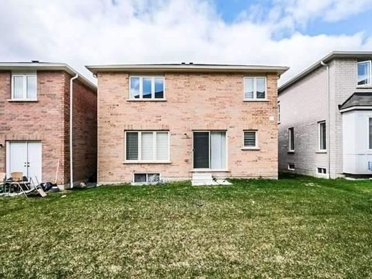For Lease - 17 Raithby Crescent Unit# Main Floor, Ajax, Ontario - Photo 1