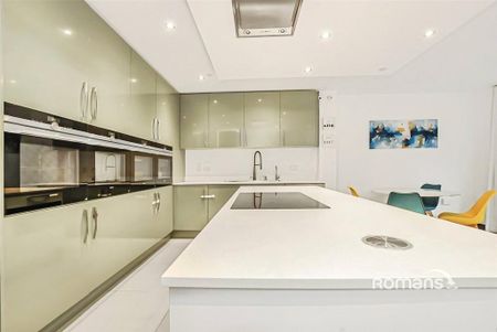 4 bedroom terraced house to rent - Photo 5