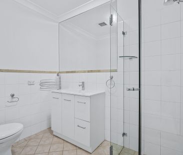 27B BEACONSFIELD ST, Beaconsfield NSW 2015 - Townhouse For Rent | D... - Photo 6