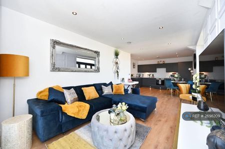 2 bedroom flat to rent - Photo 5