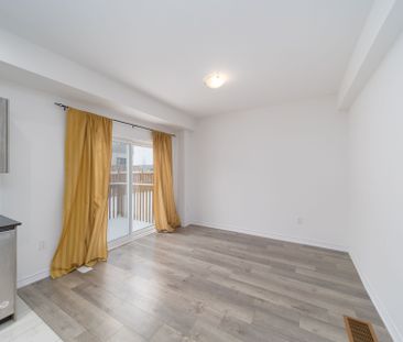 For Lease - 8 Wagon Lane, Barrie, Ontario - Photo 4