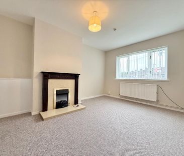 72 Lawnmount Crescent, Lisburn, BT27 4TU - Photo 1