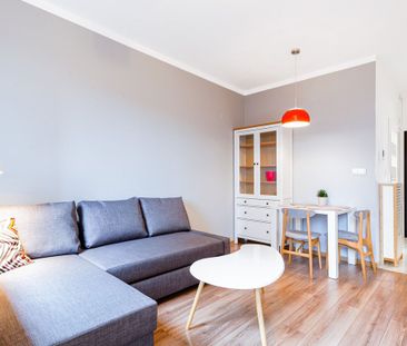 Warszawa, Wola, Sztuk Pięknych - Photo 3