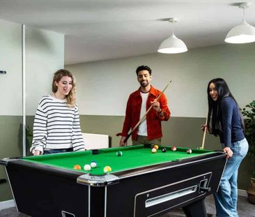 Medium Standard Double Ensuite - Photo 2