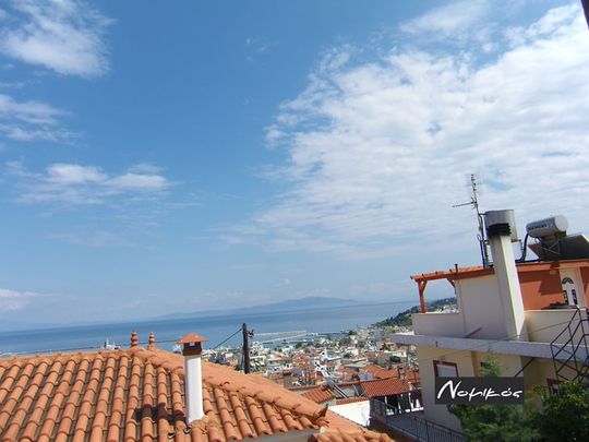 Γκαρσονιέρα στην Μυτιλήνη - Φωτογραφία 1
