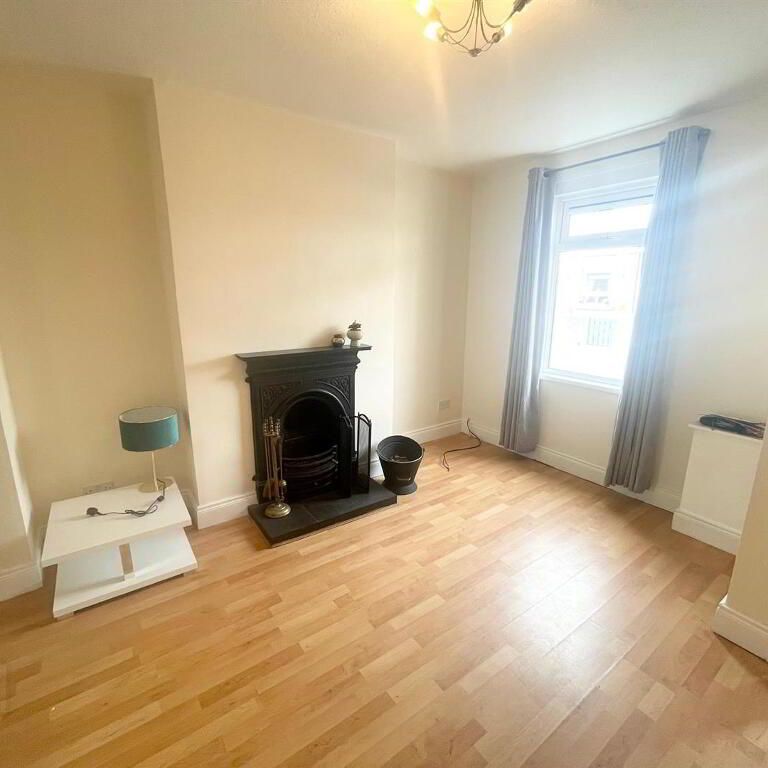 11 East Street, Donaghadee, BT21 0DW - Photo 1
