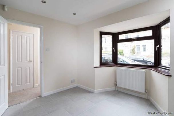 3 bedroom property to rent in Bath - Photo 1