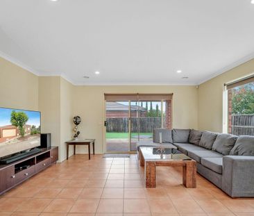 Property in a Prime Location! - Photo 1