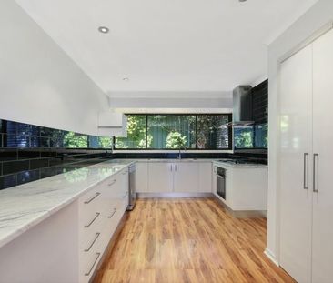 7 Karl Court, Lavington - Photo 3