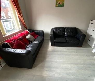 Flat 4 17-19 Fitzroy Avenue, Belfast, BT7 1HS - Photo 2