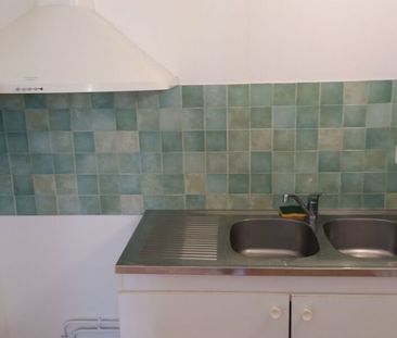 Appartement à louer 2 pièces • La Seyne-sur-Mer - Photo 2