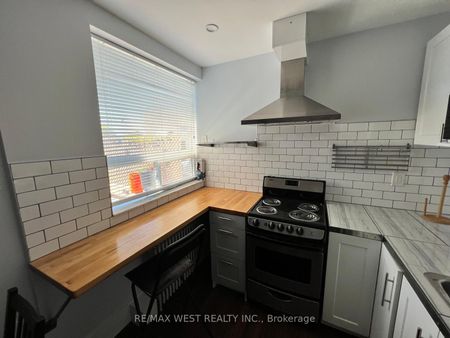 For Lease - 388 Browns Line Unit# 2, Toronto, Ontario - Photo 3