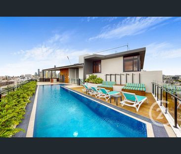704/27 Commercial Road, Newstead, Qld 4006 - Photo 6