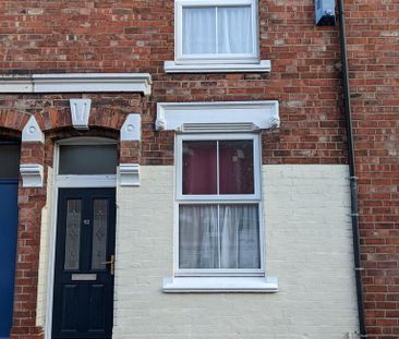2 bedroom terraced house to rent - Photo 5