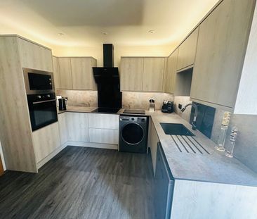 2 Bed Semi-Detached House, Smelter Wood Crescent, S13 - Photo 5