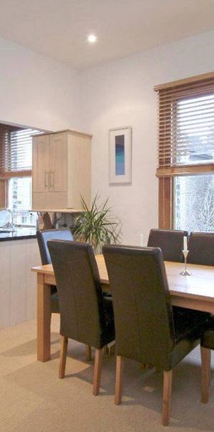 3 bedroom maisonette to rent - Photo 2