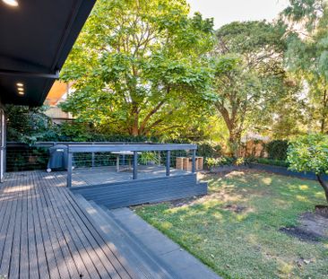 10 Mooltan Street, Travancore - Photo 1