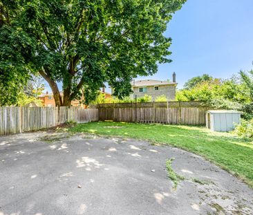 For Lease - 1362 Cawthra Road Unit# Upper, Mississauga, Ontario - Photo 5