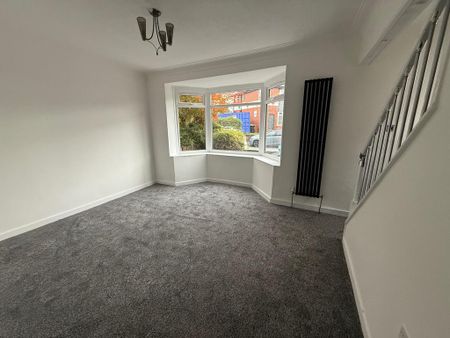 3 bedroom semi-detached house to rent - Photo 3