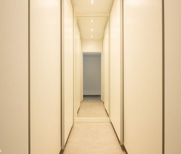 NIEUWBOUWAPPARTEMENT VOORZIEN VAN ALLE COMFORT MET TWEE SLAAPKAMERS... - Foto 1