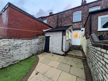 2 bedroom terraced house to rent - Photo 2