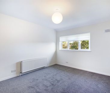 Clare Road, Stanwell, Middlesex,TW19 - Photo 3