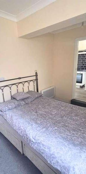 Linthorpe Road, Middlesbrough, TS1 - Photo 1