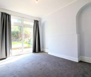 4 bedroom terraced house to rent - Photo 2