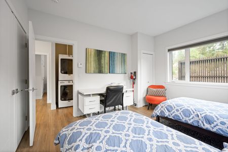 Jingle Pot (Nanaimo) Two-Bedroom One-Bath Furnished Home - Photo 4