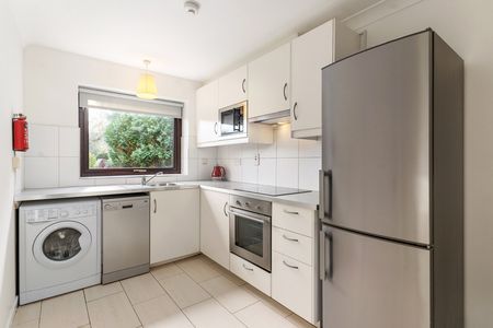 52 The Elms, Mount Merrion Avenue Blackrock Co Dublin, - Photo 4