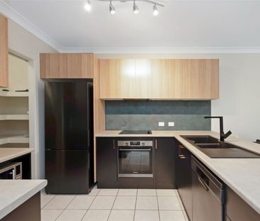 MODERN 2 BEDROOM UNIT IN HERMIT PARK + PRIVATE COURTYARD! - Photo 4