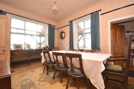 5 bedroom detached house to rent - Photo 3