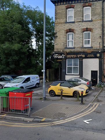 1 Bed Flat, Bury New Road, M7 - Photo 5