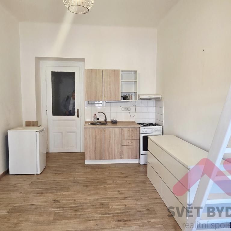Pronájem bytu 1+kk 26 m2 - Fotografie 1