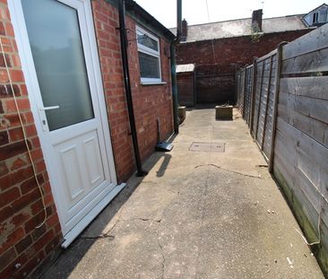 27 Hood Street - Photo 2