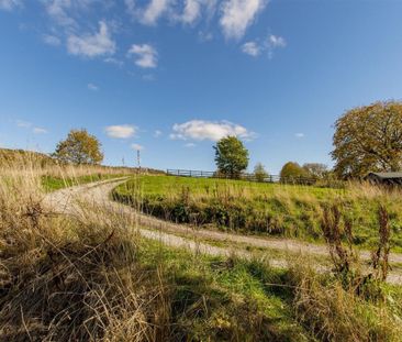 Main Road, Eyam, Hope Valley - Photo 1