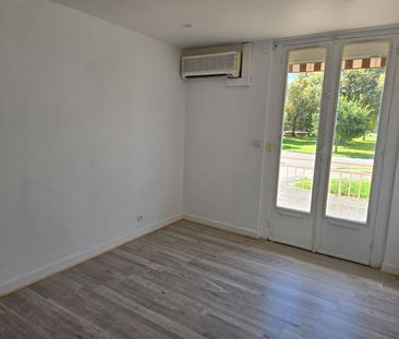 Location appartement 3 pièces, 55.00m², Carmaux - Photo 3