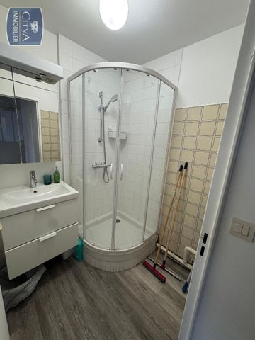 Location Appartement 2 pièces 46m² CAEN 14000 - Photo 5