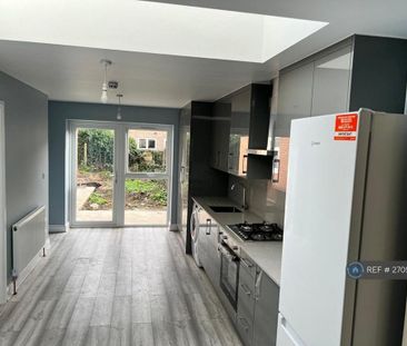 1 bedroom in a house share to rent - Photo 5