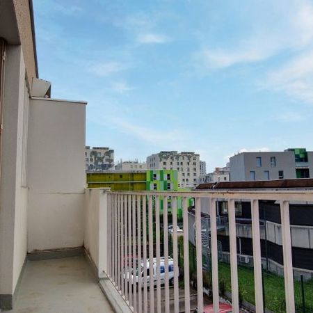 Appartement Clermont Ferrand 2 piece(s) 54 m2- PARKING ET CAVE - Photo 3