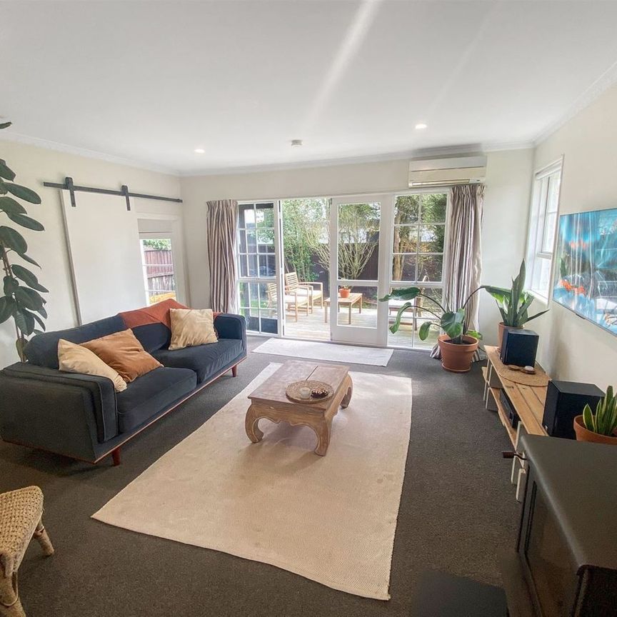 2/63 Wychbury Street, Spreydon, NZ 8024 - Photo 1