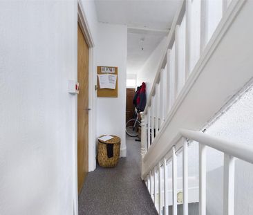 4 bedroom terraced house to rent - Photo 6