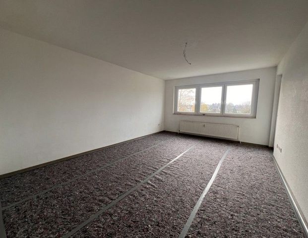 Helle, frisch modernisierte 2-Zimmer-Wohnung mit Balkon und Aufzug (2. OG) - Foto 1