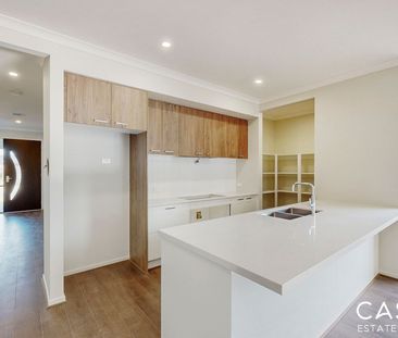14 Bolshoi Boulevard, Clyde North - Photo 5