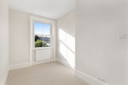 Forest Hill Road, London, SE22 - Photo 2