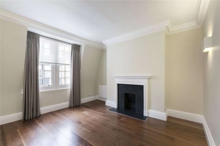 An immaculately redecorated three bedroom lateral apartment to rent in the heart of Knightsbridge. - Photo 5