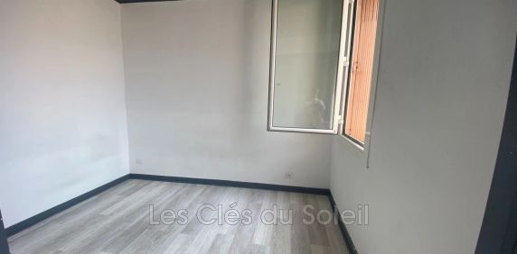 Location appartement studio 19 m² Toulon - Photo 2