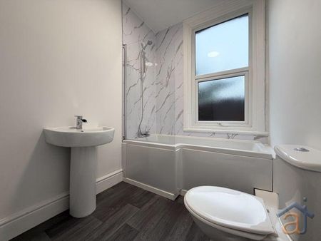 1 bedroom semi-detached bungalow to rent - Photo 5