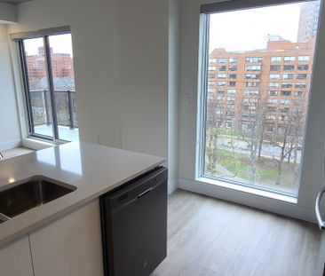 1471 South Park Street- Unit 704 – 1 Bedroom – Available May 1st – ... - Photo 6