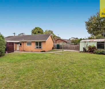 Prime Location! - Photo 1